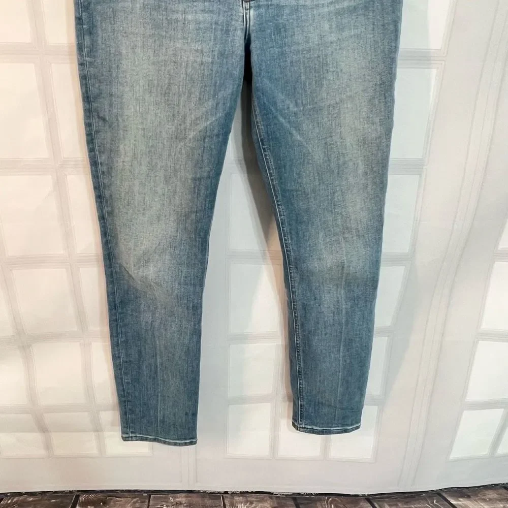 Reformation jeans po# 17801 Cyrus Wash high waist straight leg size 30 - Picture 7 of 14